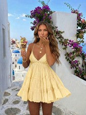 Minivestido liso elegante con volantes lindos espalda abierta y espagueti