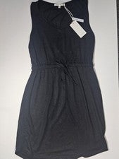 Nuevo con etiquetas Vestido Antistar Midi Shift Para Mujer Pequeño Negro Informal Minimalista Ropa de Cóctel