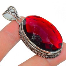 Colgante de joyería de corte ovalado de plata de ley 925 hecho a mano con piedras preciosas granate de Mozambique
