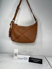 SAK EE. UU. - ¡NUEVO CON ETIQUETAS $119,00 AHORA! $75.00 MUY,MUY,CUERO SUAVE