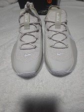 Talla 9.5 - Nike LeBron TR 1 Phantom
