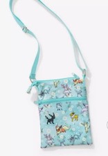 Bolso Bandolera Bioworld Pokemon Eevee Eeveelutions Azul Pasaporte Nuevo Con Etiquetas
