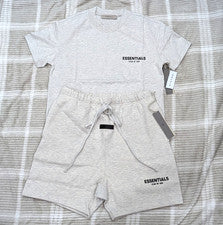 Fear of God Essentials 'Light Oatmeal' Conjunto de camiseta suelta de gran tamaño y corta talla S