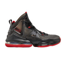 Talla 7M/8.5W - Nike LeBron 19 GS 'Bred' (SIN CAJA) DD0418-011