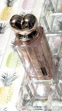 Beauty Treats Treat Yourself BRAVE Lápiz labial de larga duración y alto brillo SELLADO NUEVO