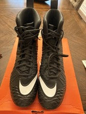Botines de fútbol universitarios Nike Force Savage nuevos con etiquetas (talla 11,5)