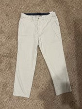 Pantalones chinos Cream Nautica - pierna recta, estilo preppy