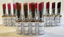 COMPRA 1, OBTÉN 1 @ 20% DE DESCUENTO (añade 2 al carrito) L'Oreal Color Riche Shine lápiz labial "SMUDGED"