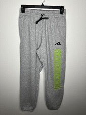 Pantalones deportivos Adidas para hombre gris urbano Q3 tres rayas talla mediana nuevos con etiquetas