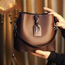 Bolso Bucket de Moda para Mujer con Diseño de Bandolera Informal, Adornos Dorados