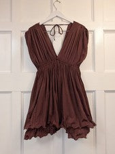 Mini vestido plisado óxido profundo V fluido talla 6 talla 6 de ASOS DESIGN para mujer