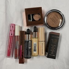 Lote Mixto Revolution Beauty Labio Ojo Cara Todo Nuevo en Caja Sellado Fresco Más de $100 Minorista