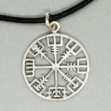 Brújula Nórdica Vegvisir Colgante Plata Vikingo Nórdico Odín Thor Motociclista Celta