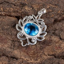 Colgante de plata de ley 925 con piedras preciosas de topacio azul suizo hecho a mano joyería regalo para