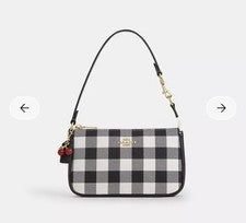 Bolso Coach Nolita 19 Nuevo con Etiquetas con Estampado de Guinga y 🍒 Dije CEN01 Dorado Negro Multi
