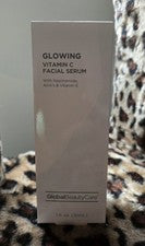Suero facial con vitamina C de Glowing Global Beauty Care (nuevo en caja)