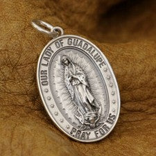 Colgante de plata de ley 925 con dijes de Nuestra Señora de Guadalupe Virgen María TA340D HZ
