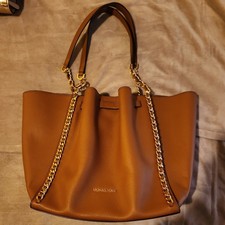 Cartera/tote Michael Kors para dama nueva con etiquetas = $628, solo $165