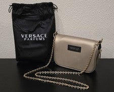 Bolso sin asas Versace Parfums para mujer con cadena dorada