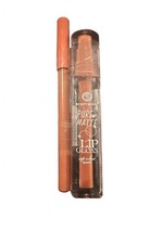 BRILLO LABIAL MATE PURO MODELO BELLEZA CON DELINEADOR DE LABIOS