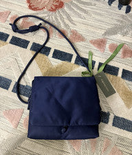 Bolso Bandolera Vera Bradley Baird Hipster Azul/Azul Marino Sólido Cierre de Botón con Tarjeta