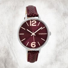 Oozoo Cuero Reloj de Mujer C9482 Análogo Cuarzo Pulsera Rojo Vino UOC9482