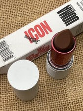 Lápiz labial mate UOMA Beauty TRACY Badass Icon