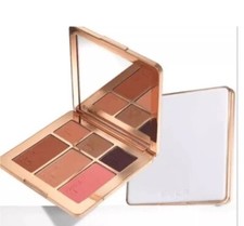 Paleta Ever Beauty Bold & Brave Out the Door para mejillas y ojos 10,5 G peso neto 0,4 oz