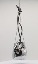 PUBLICADO POR PHIL'S THIRD EYE MINI BOLSO PARA MUJER ACABADO METAL PLATEADO PRECIO DE VENTA SUGERIDO POR EL FABRICANTE 8
