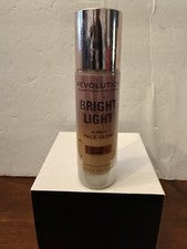 Brillo facial Revolution Bright Light 4 en 1 (0,77 fl. oz/23 ml) - Luz brillante