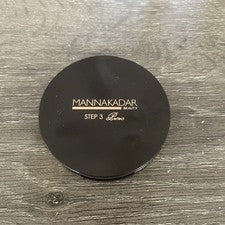Rubor e iluminador Mannakadar Beauty Step 3 flor perfecta nuevo en caja