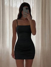 Vestido camisero Bonvoyette monocolor ceñido a la figura con volantes