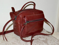NUEVO CON ETIQUETAS $248 KOOBA "Liv" Mini Bolso Bandolera Cámara Pimentón Cabra Cuero Gunmetal