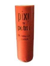 Lápiz labial Pixi by Petra Mattelustre flor de melocotón 3,6 g / 0,13 oz - nuevo sellado