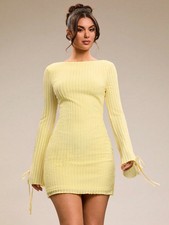 "BAE Elegante vestido amarillo pálido sin espalda para mujer, verano vacaciones en la playa texto"