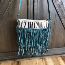 Bandolera Passage de cuero y lona verde azulado flecos correa para el hombro estampado animal nueva con etiquetas
