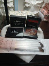 Sombra de ojos Beauty Vaulte Regal, Reina Rebelde Adorada + Juego de pinceles Shades of Shan