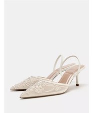 Sandalias de mula Zara de malla bordada con tirantes