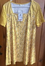 ¡NUEVO CON ETIQUETAS! Vestido informal para mujer Duopoly XL amarillo con diseño floral - ¡Lindo y cómodo!