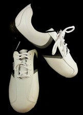 Calzado/zapatos Volt Golf para hombre #F81005AV blanco/negro/gris talla 8M