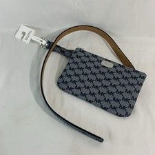 Riñonera Michael Kors de cuero para mujer gris negra grande precio de venta sugerido por el fabricante 78 USD nueva con 