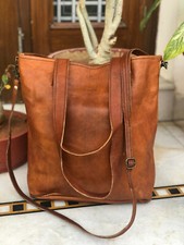 Bolso de mano de cuero de cabra espacioso genuino de 14" para mujer