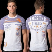 Camiseta AMERICAN FIGHTER Blanca Púrpura BLACKOUT Gráfica Atlética Nueva con Etiquetas