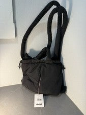 NUEVO CON ETIQUETAS: Bolso de Hombro Olend Para Mujer Compacto Negro Ona Suave Bolso Puffer Acolchado Informal