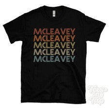 CAMISETA MCLEAVEY ESTILO RETRO REPETIDO Hombre y Mujer Novedad Genial Nombre Regalo