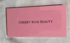 Paleta de sombras de ojos Electric Rose de la marca Cheeky Rose Beauty. 12 tonos