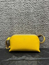 Bolso Cinturón Nora Lozza Mujer Cuero Texturizado Cintura Ajustable Amarillo