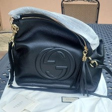 Bolso de hombro Gucci Soho para mujer negro con cremallera logotipo borla, dorado, bolsa antipolvo