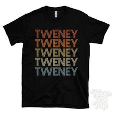 CAMISETA TWENEY ESTILO RETRO REPETIDO Hombre y Mujer Novedad Genial Nombre Regalo