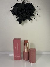 Nuevo rubor péptido de seda Defiance Beauty color brillo posterior